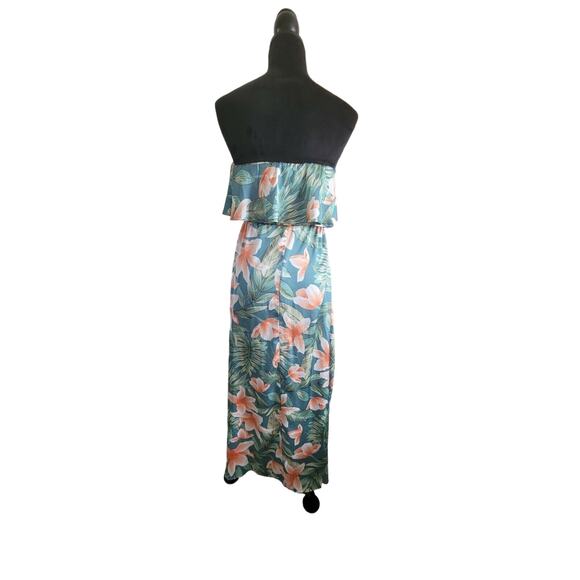 Beautiful beach maxi dress strapless hawaaiian with high slits and ruffles - Picture 3 of 7